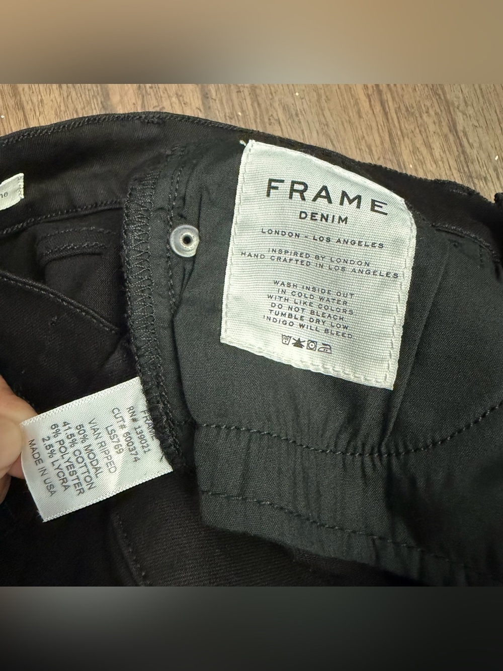 Frame NWOT Vian Ripped Skinny Jeans - Picture 7 of 16